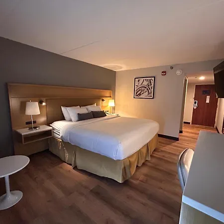Urbana Hotel Conference Center